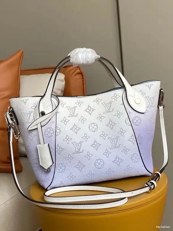Rep ladies VUITTON LOUIS PM HINA 0523